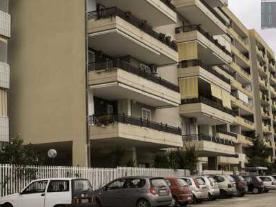 Il palazzo sito in via Manzari 12 e adiacente alla lama: � qui che si trova l'insediamento ipogeico 